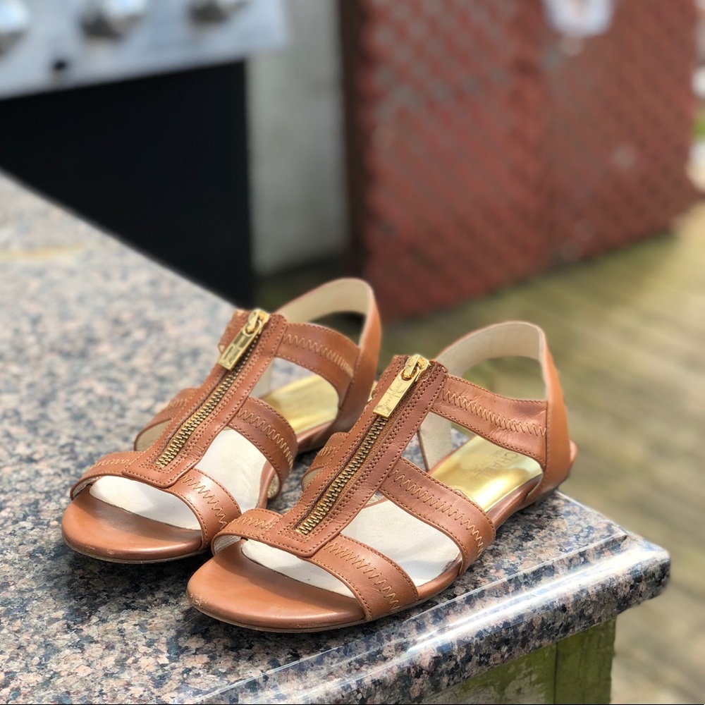 SOLD‼️Michael Kors Sandals